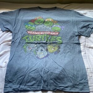 Medium TMNT shirt used